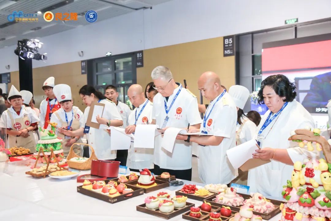 以爱之名 相关产品