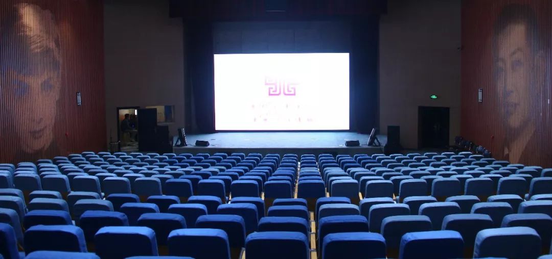 伦敦一家人 相关产品