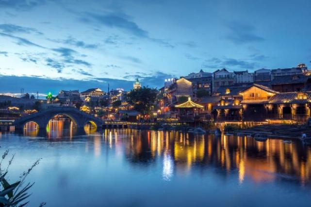 另一棵格尔尼卡之树 相关产品