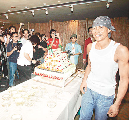 古堡之吻 相关产品