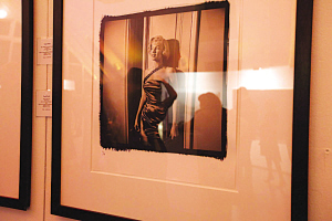 冲破黎明前的黑暗 产品图片